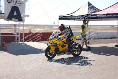 media/Nov-03-2025-Lets Ride (Mon) [[4d74c1c4d3]]/A Group/Grid/